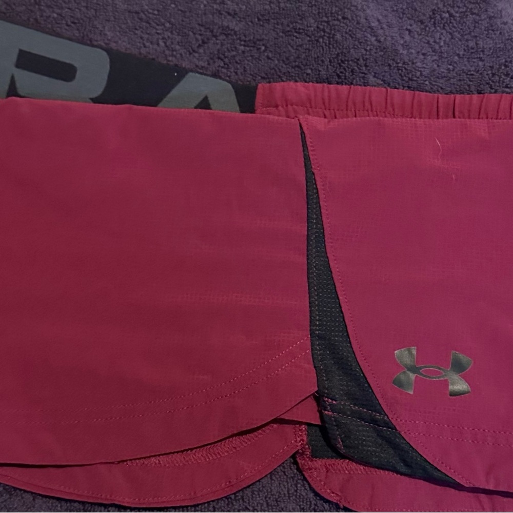Men’s under armor shorts with pockets - Picture 2 of 5